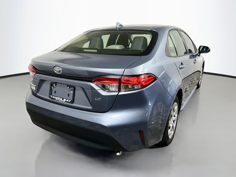 Used 2025 Toyota Corolla LE FWD image 4