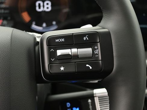 Used 2025 Hyundai Santa Fe XRT image 13