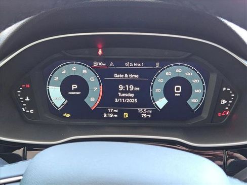 Used 2025 Audi Q3 2.0T Premium w/ Convenience Package image 11