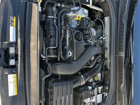 Used 2025 Volkswagen Jetta SEL image 27