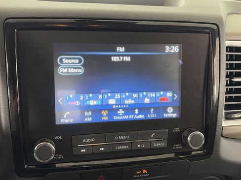 Used 2022 Nissan Frontier SV w/ Technology Package AWD/4WD image 18
