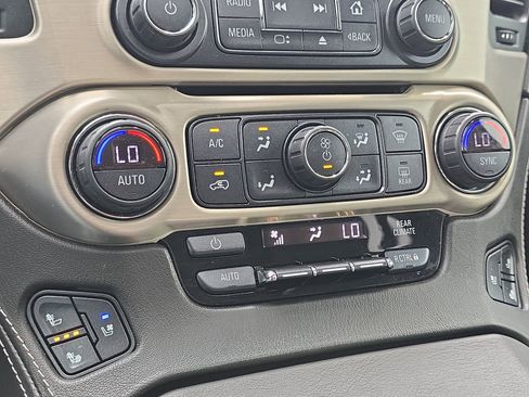 Used 2020 GMC Yukon Denali w/ Open Road Package AWD/4WD image 19