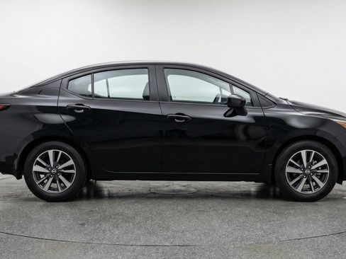 Used 2025 Nissan Versa SV FWD image 11
