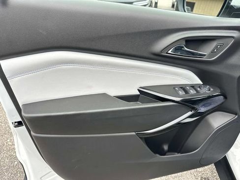 New 2026 Chevrolet Trax LT w/ LPO, Blackout Package image 22