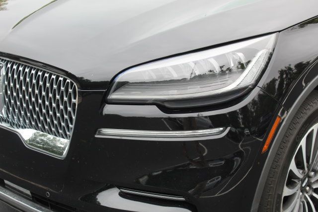 Used 2023 Lincoln Aviator Reserve w/ Elements Package Plus AWD/4WD image 12