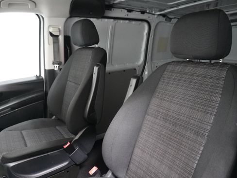 Used 2017 Mercedes-Benz Metris Worker image 9