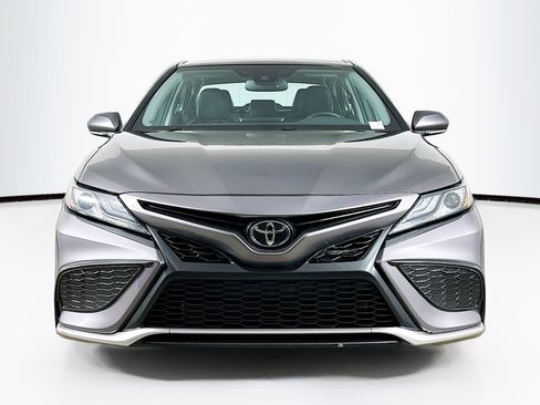 Used 2022 Toyota Camry XSE image 2