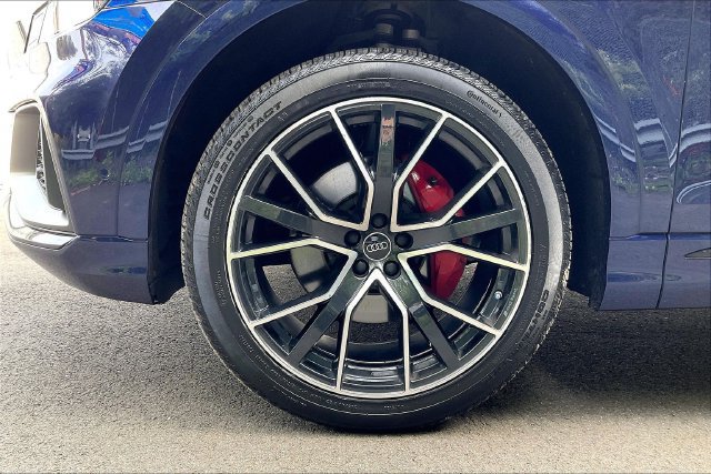 Certified 2023 Audi Q8 Premium Plus w/ Premium Plus Package AWD/4WD image 9