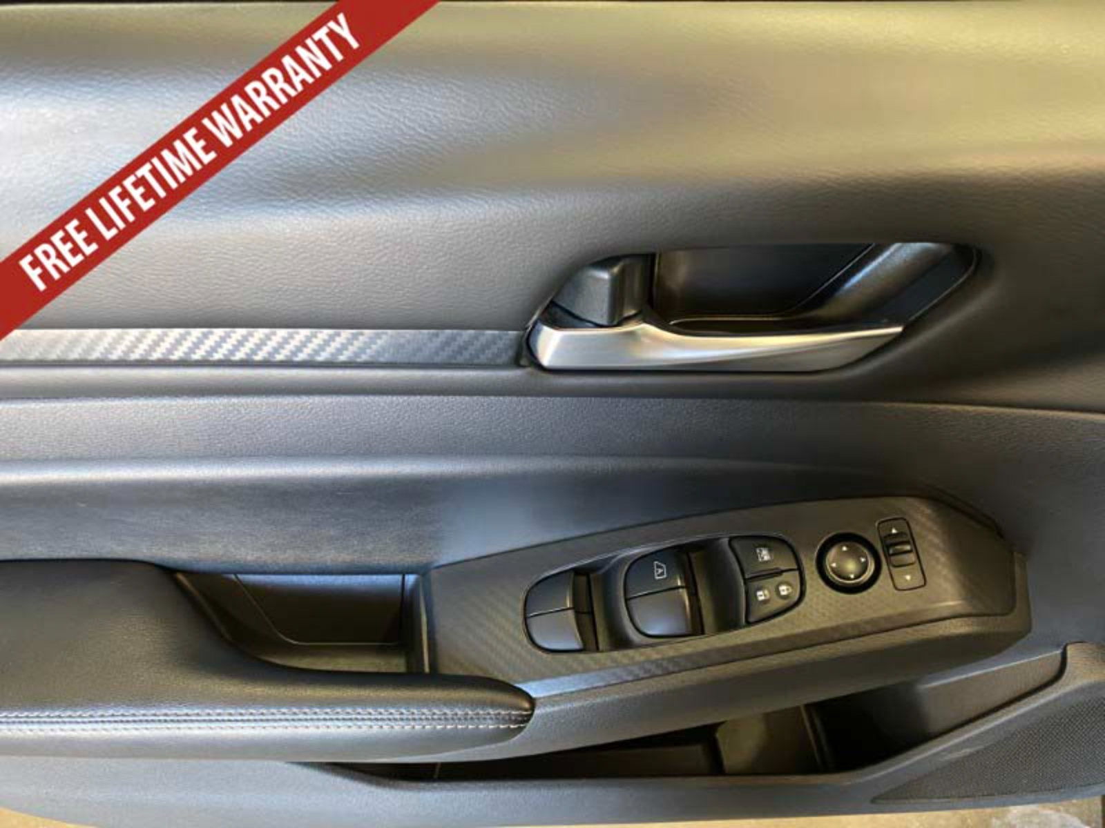 Used 2025 Nissan Altima 2.5 SV FWD image 28