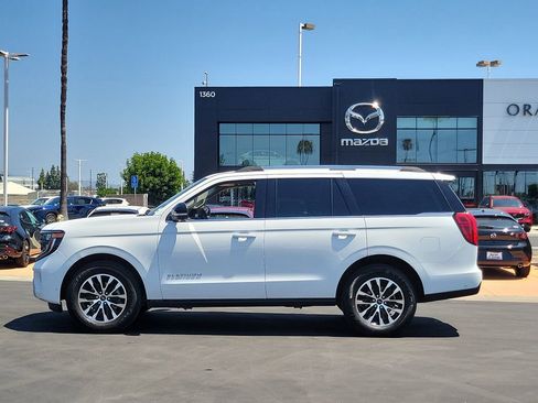 Used 2025 Ford Expedition Platinum AWD/4WD image 35