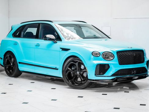 Used 2024 Bentley Bentayga S V8 image 1