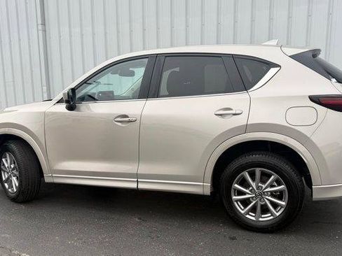 Used 2025 MAZDA CX-5 AWD 2.5 S w/ Preferred Package image 2