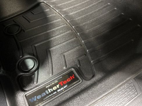 Certified 2023 Jeep Grand Cherokee L Limited w/ Luxury Tech Group II image 31