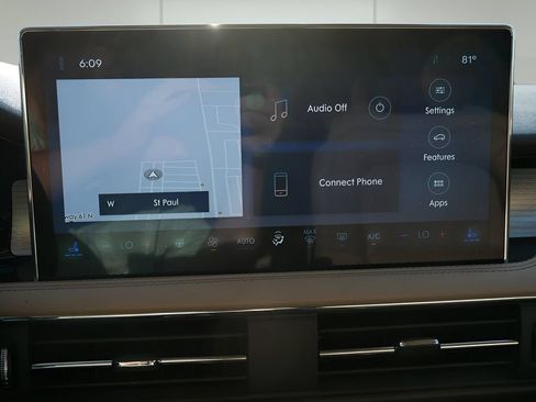 Used 2024 Lincoln Corsair AWD w/ Equipment Group 101A image 20