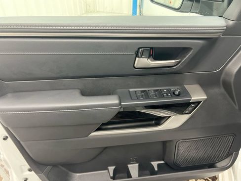 Used 2026 Toyota Tundra Limited AWD/4WD image 21