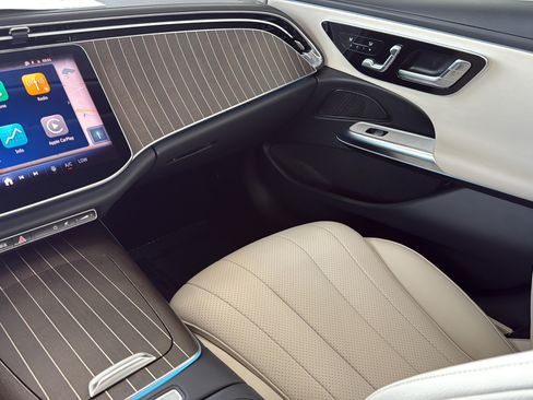 Used 2025 Mercedes-Benz E 350 Sedan w/ Winter Package image 32
