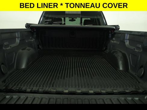 Used 2018 Chevrolet Silverado 1500 LT w/ All Star Edition AWD/4WD image 9