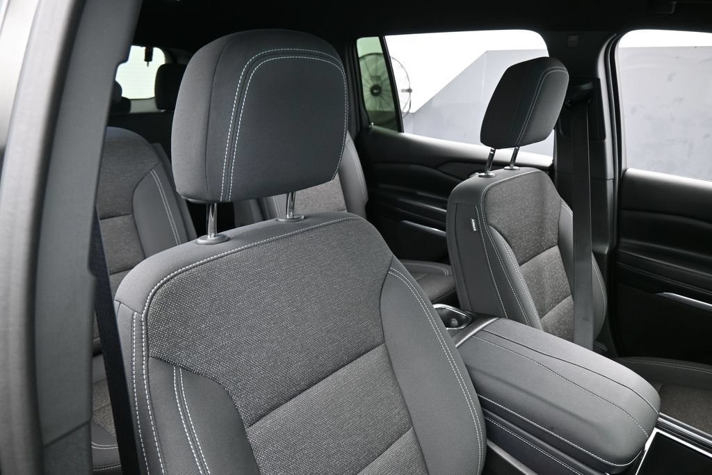Used 2026 Chevrolet Traverse LT FWD image 42