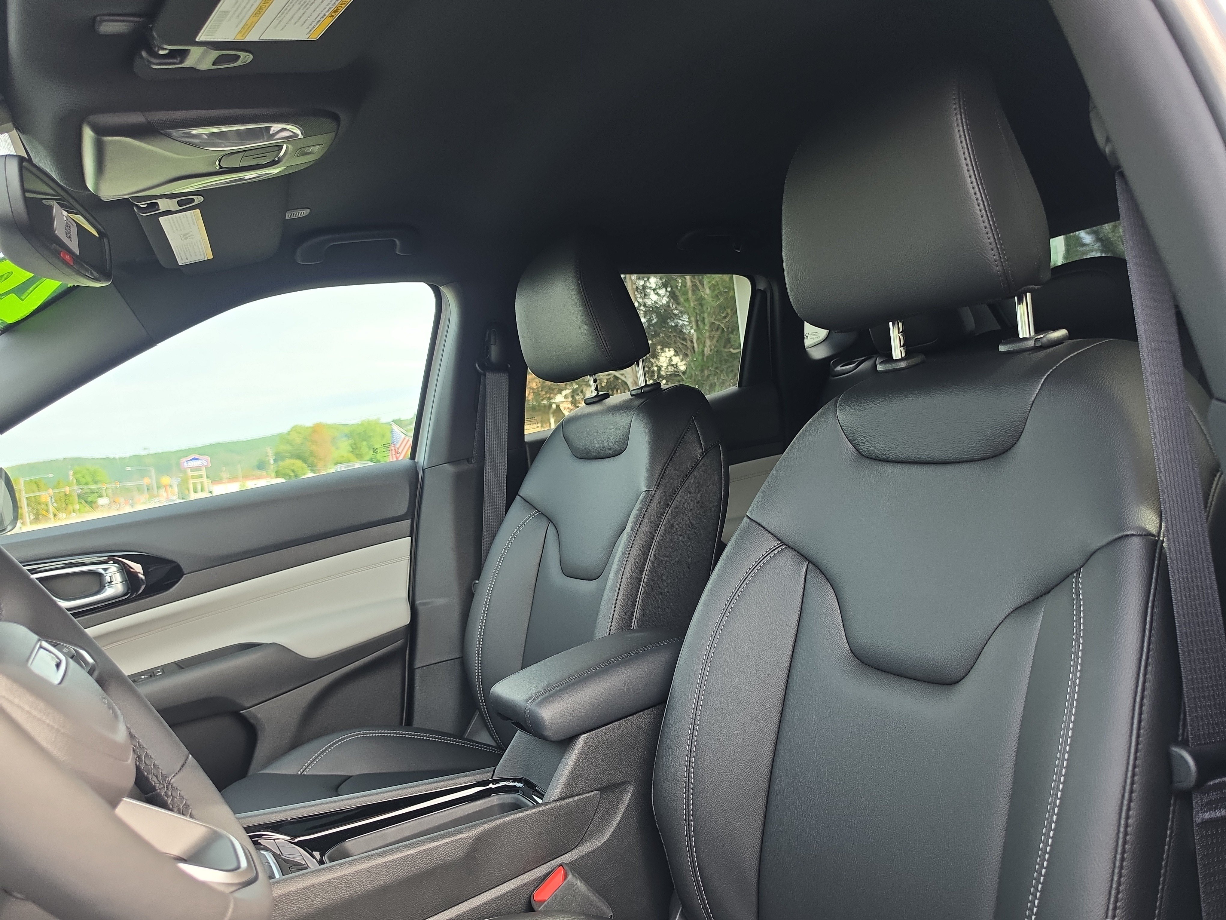New 2026 Jeep Compass Limited AWD/4WD image 12