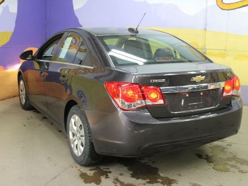 Used 2015 Chevrolet Cruze LT FWD image 6