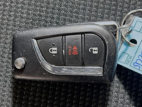 Used 2024 Toyota RAV4 LE image 34