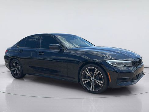 Used 2020 BMW 330i Sedan w/ Convenience Package RWD image 3