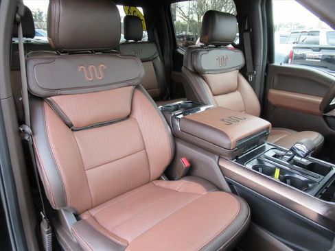 Used 2024 Ford F150 King Ranch w/ FX4 Off-Road Package image 10