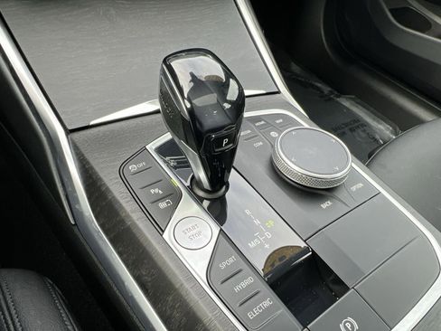 Used 2021 BMW 330e xDrive w/ Convenience Package image 23