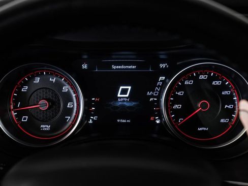 Used 2022 Dodge Charger R/T w/ Performance Handling Group RWD image 15