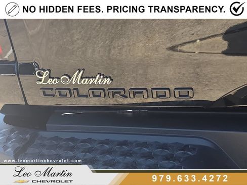 Used 2025 Chevrolet Colorado ZR2 w/ Technology Package AWD/4WD image 5