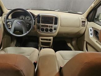 Used 2003 Ford Escape XLT AWD/4WD video 2