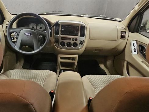 Used 2003 Ford Escape XLT AWD/4WD image 2