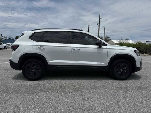 Certified 2025 Volkswagen Taos S FWD image 15