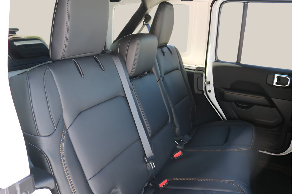New 2027 Jeep Wrangler Unlimited Sahara AWD/4WD image 19