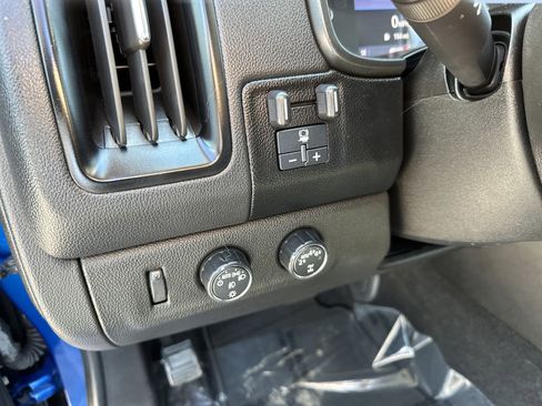 Certified 2020 Chevrolet Colorado LT w/ LT Convenience Package image 11