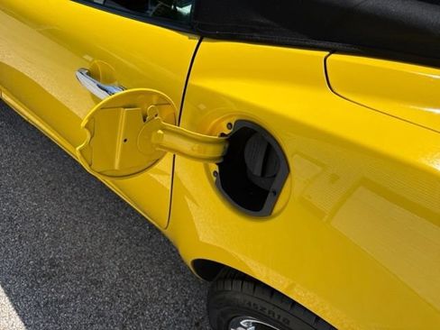 Used 2007 Saturn Sky w/ Premium Trim Pkg RWD image 26