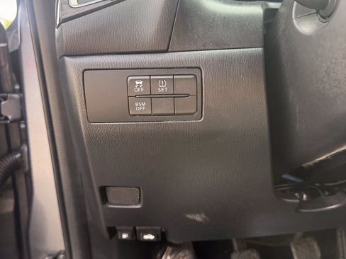 Used 2016 MAZDA MAZDA3 i Grand Touring FWD image 17