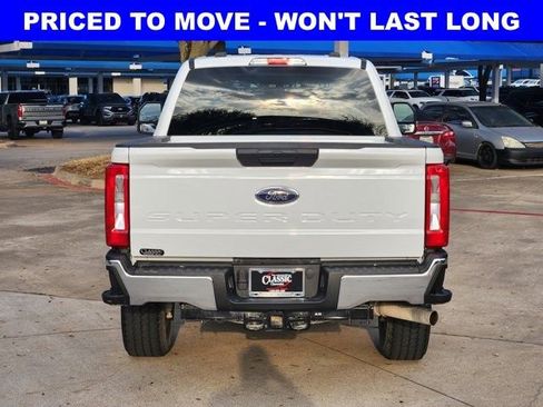 Used 2025 Ford F250 XLT w/ FX4 Off-Road Package image 13