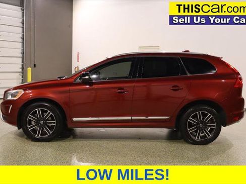 Used 2017 Volvo XC60 T5 Dynamic w/ Preferred Option Package FWD image 4