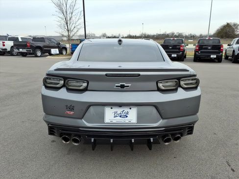 Used 2022 Chevrolet Camaro LT w/ RS Package image 4
