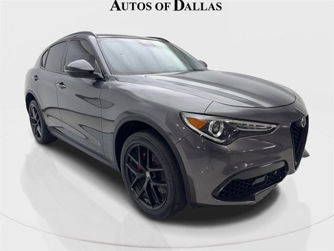 Used 2021 Alfa Romeo Stelvio Sprint w/ Nero Edizione image 4