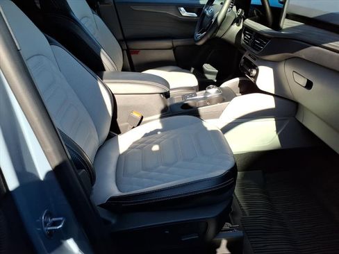 New 2024 Ford Escape SE w/ PHEV Premium Package FWD image 8
