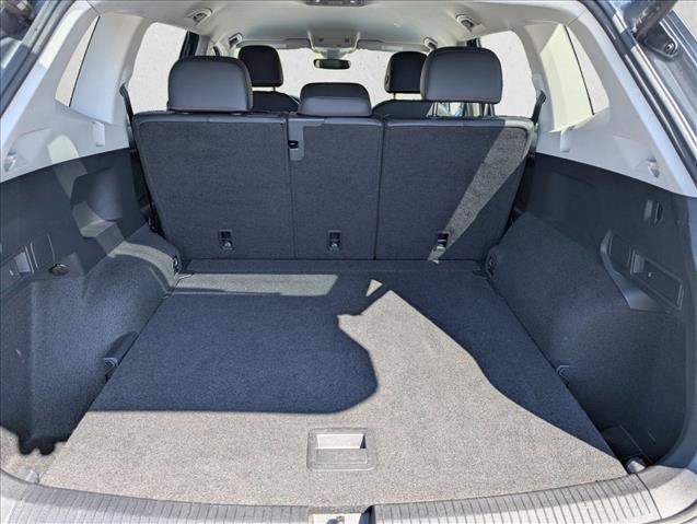 Used 2024 Volkswagen Tiguan Wolfsburg Edition AWD/4WD image 30