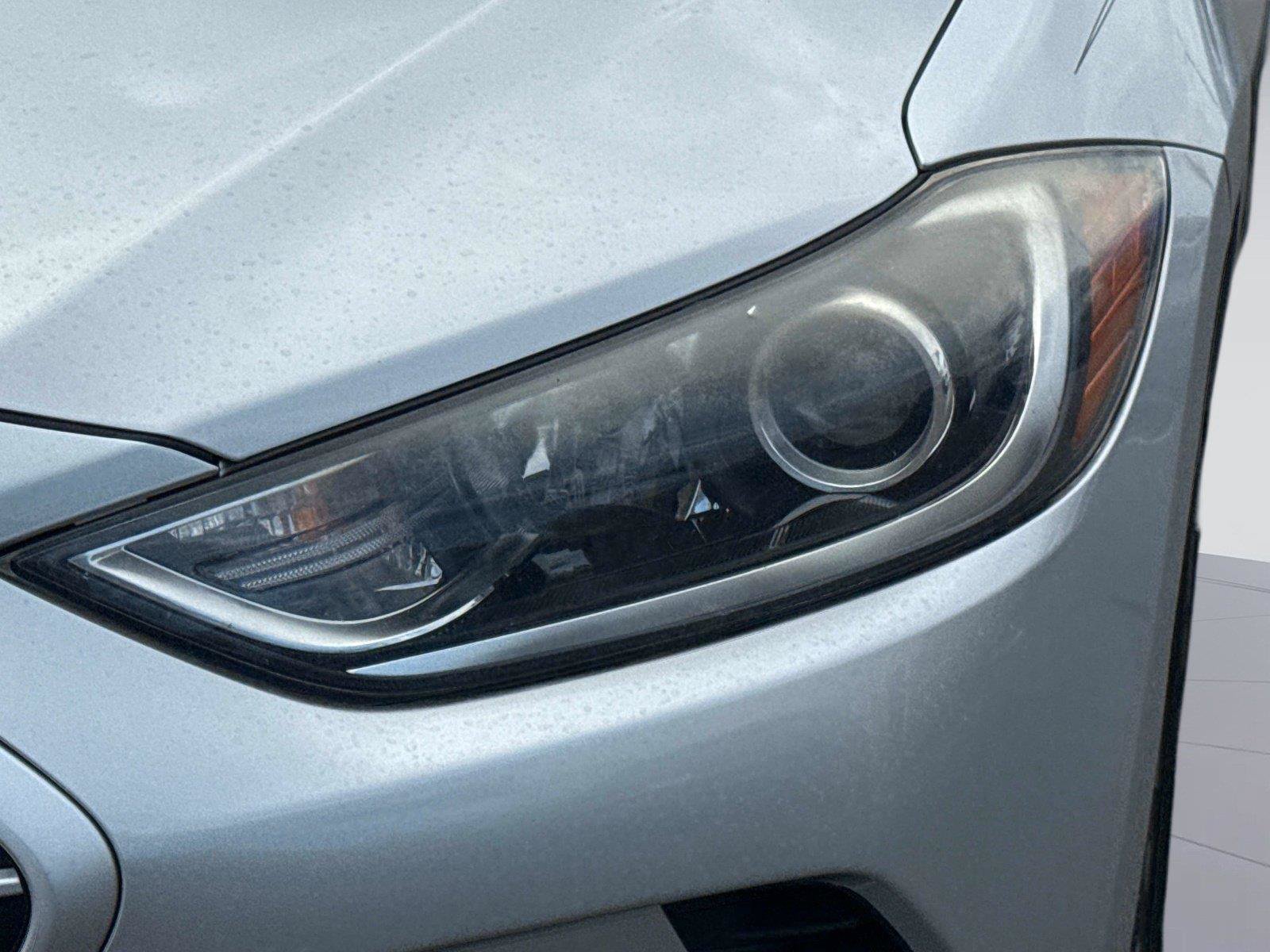 Used 2018 Hyundai Elantra SEL FWD image 10