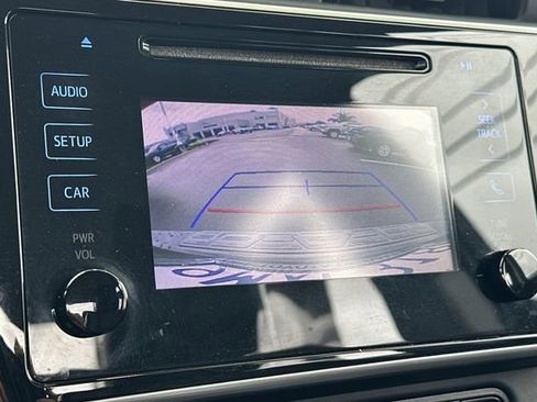 Used 2019 Toyota Corolla SE FWD image 19
