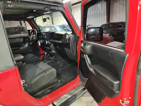 Used 2011 Jeep Wrangler Sport AWD/4WD image 20