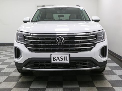 New 2026 Volkswagen Atlas SE image 3