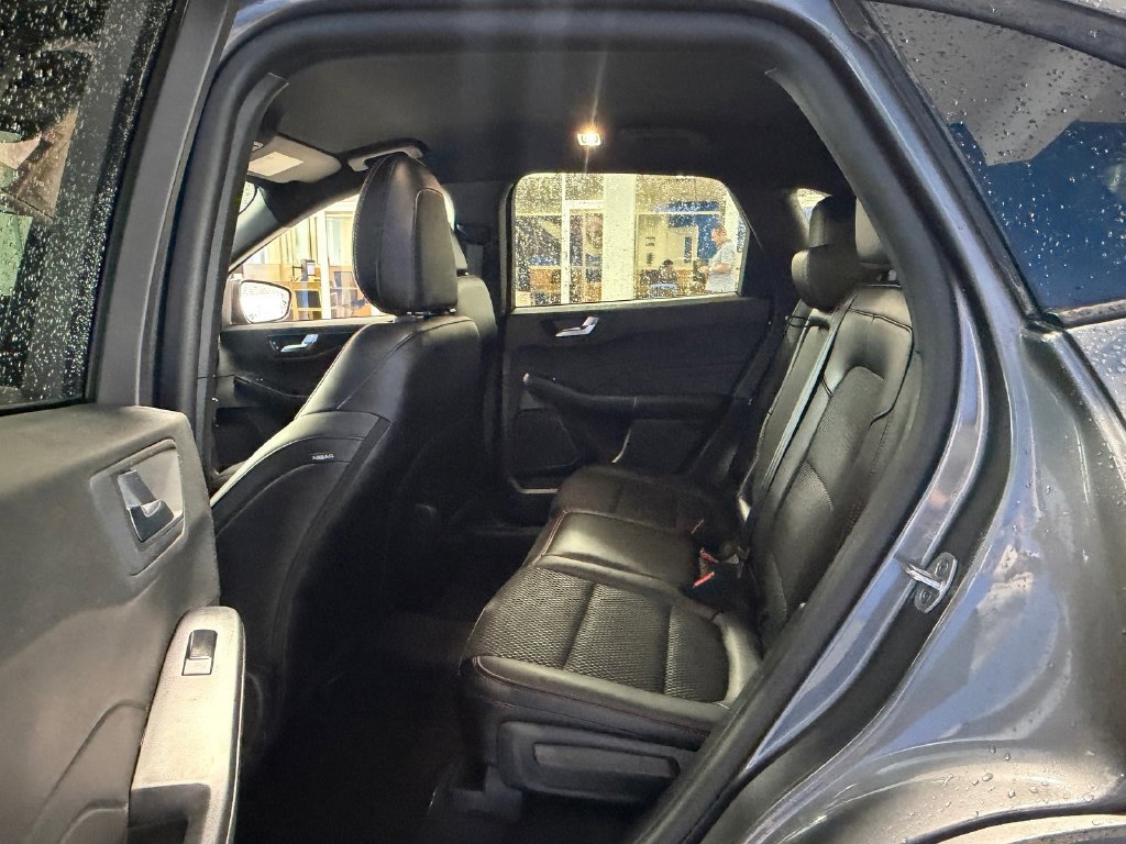 Used 2024 Ford Escape ST-Line w/ Tech Pack #1 FWD image 11