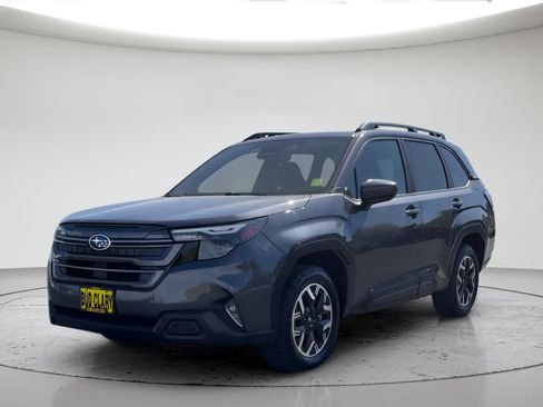 Used 2025 Subaru Forester Premium w/ Convenience Package #1 AWD/4WD image 11