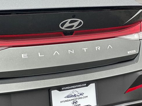 New 2026 Hyundai Elantra Sport image 25